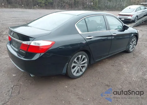 2013 Honda Accord z USA, uszkodzony, nr VIN 1HGCR2F560A155610